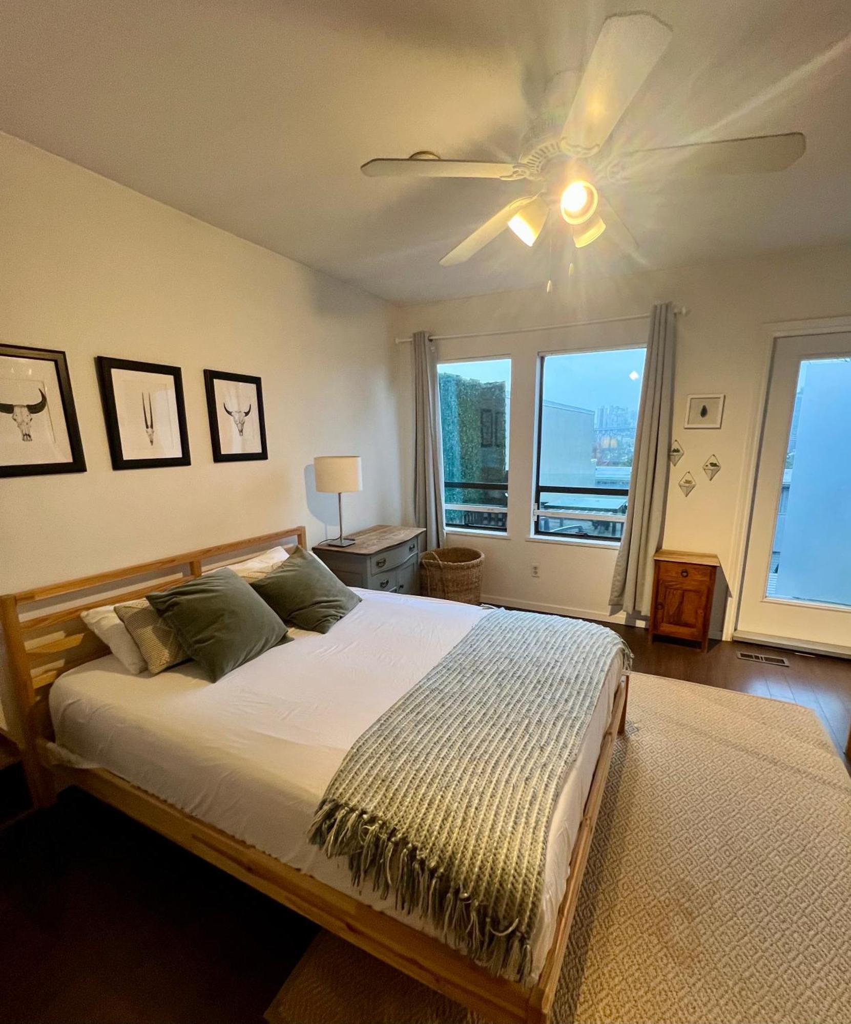 Charming Heritage Home With Mountain And City Views Vancouver Ngoại thất bức ảnh